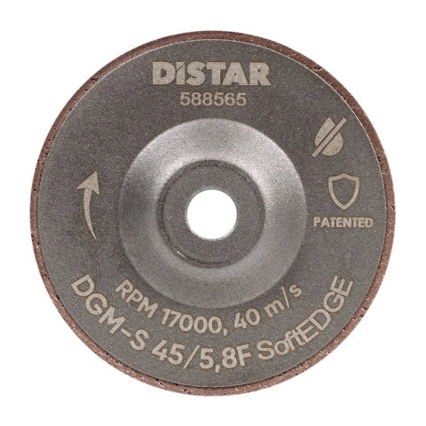 Disc wheel with Distar branding and technical specifications on a white background